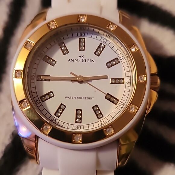 Anne Klein White/Gold Women\'s Watch 10/9178 Y121E Wristwatch Analog Not Ceramic‎ main image 4
